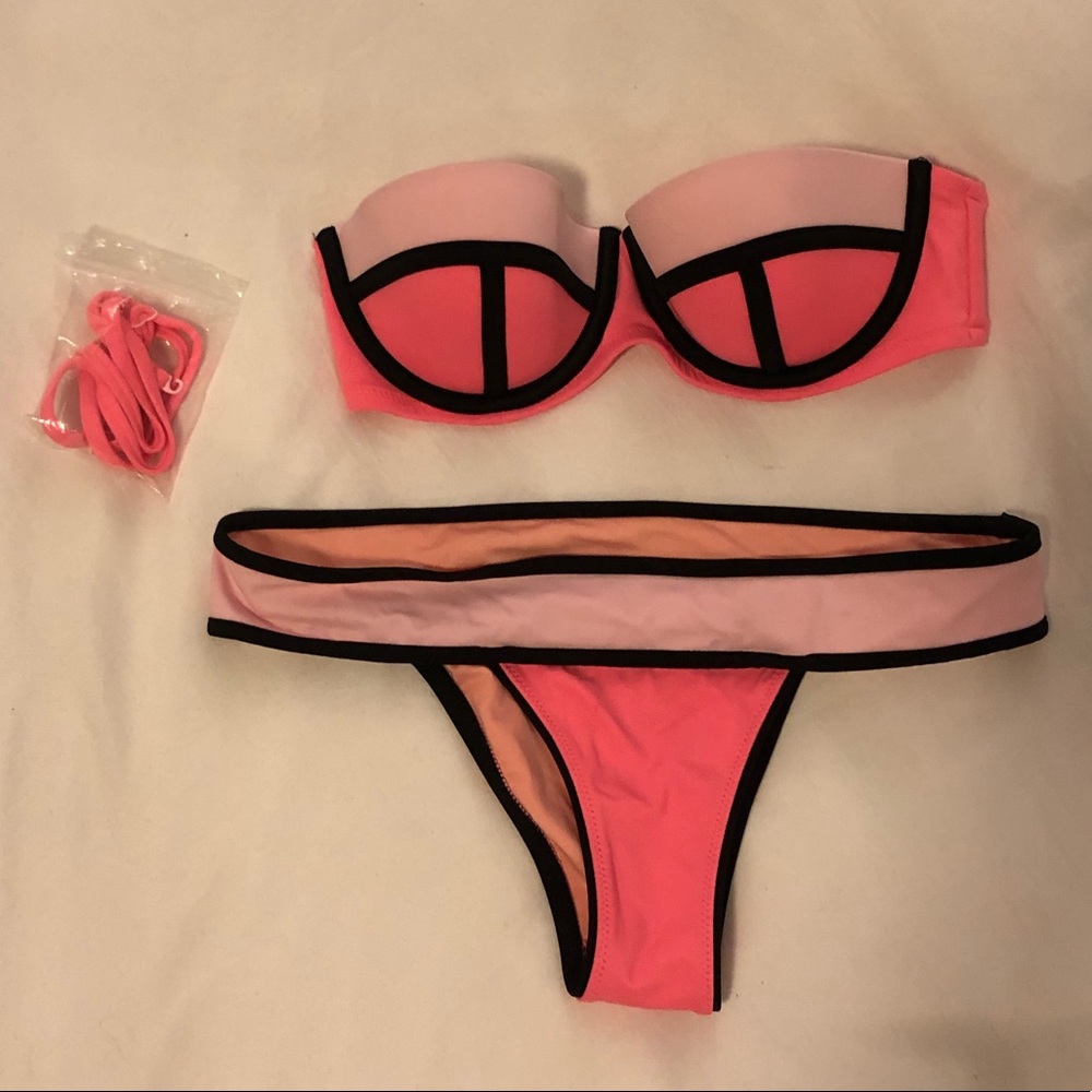 peach victoria’s secret bikini